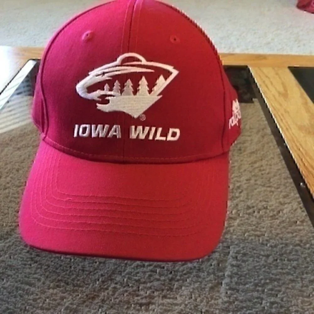 Red Iowa Wild hat